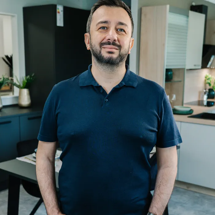 Ömer, Küchen- und Geräte-Experte bei Behrend